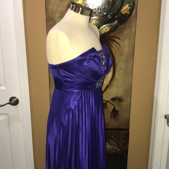 Mi michelle size medium dress - Picture 4 of 6